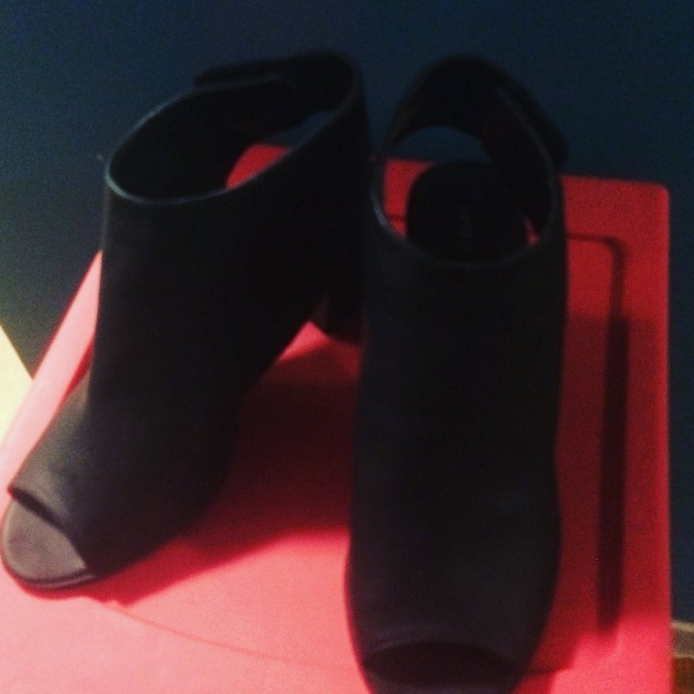Ladies shoes
